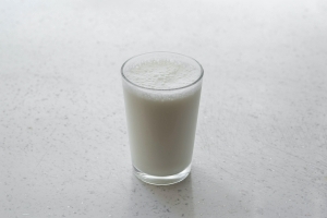 Is Raw Milk More Healthful Than Pasteurized Milk?