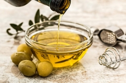 10 Proven Benefits of Olive Oil